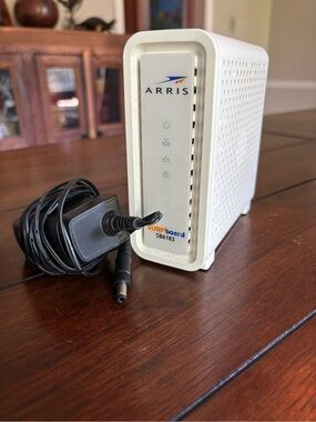 ARRIS SURFboard SB6183 White Cable Modem with Power Adapter